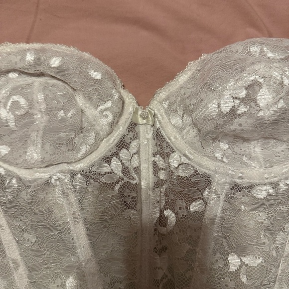 Vintage Sears Darling white lace bustier / corset top - Picture 2 of 6